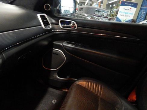 Used 2021 Jeep Grand Cherokee SRT image 26