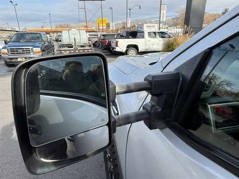 Used 2019 Nissan Titan PRO-4X w/ Pro-4x Convenience Package image 52