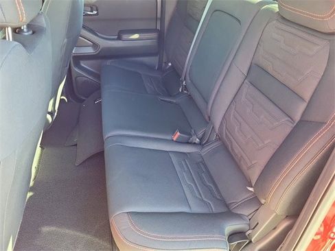 Certified 2025 Nissan Frontier PRO-4X image 25