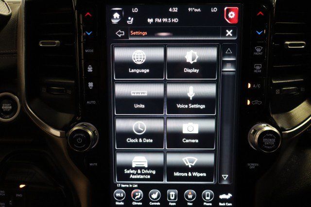 Used 2019 RAM 2500 Laramie w/ Black Appearance Package AWD/4WD image 58