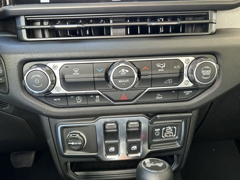 New 2026 Jeep Wrangler Sport image 21