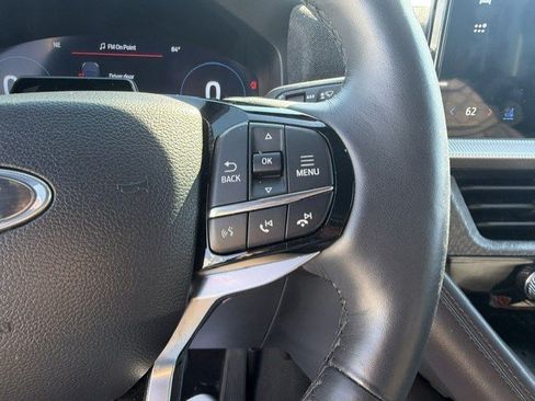 Used 2025 Ford Explorer Platinum w/ LUX Leather Package AWD/4WD image 17