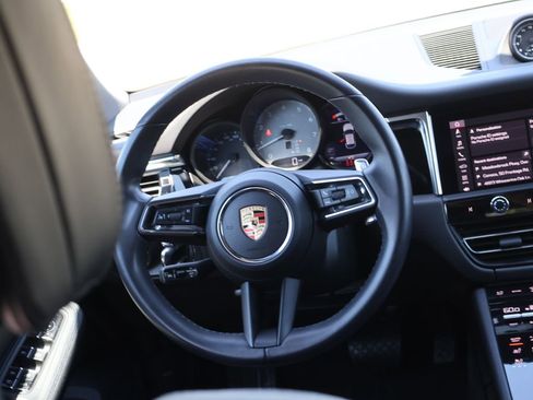 Certified 2023 Porsche Macan S AWD/4WD image 20