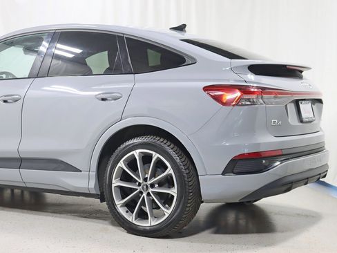 Used 2022 Audi Q4 e-tron Premium Plus image 10