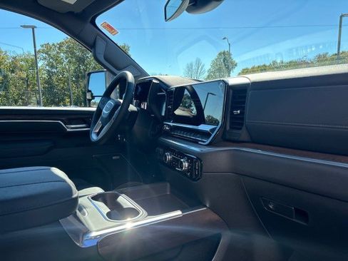 New 2026 GMC Sierra 2500 SLT w/ SLT Premium Package image 46
