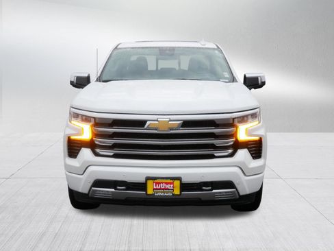 Used 2023 Chevrolet Silverado 1500 High Country w/ High Country Premium Package image 2
