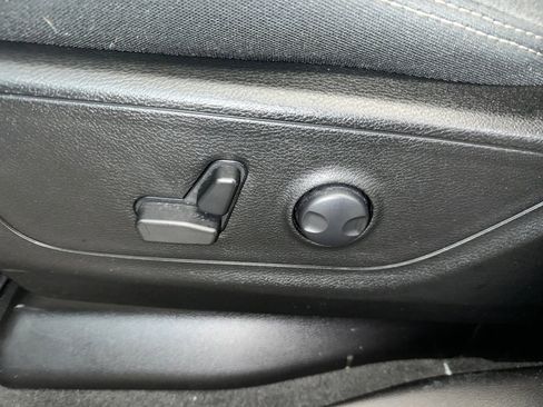 Used 2023 RAM 1500 Big Horn image 6