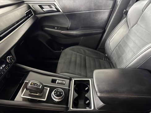 Used 2022 Mitsubishi Outlander SE AWD/4WD image 19
