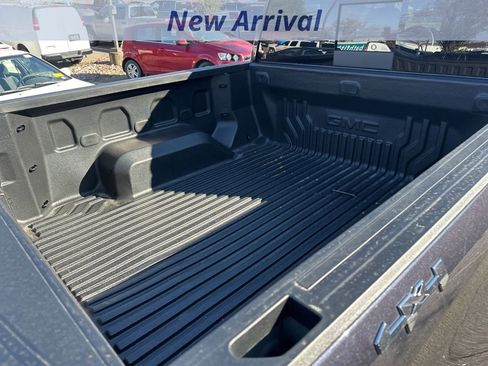 Certified 2025 GMC Sierra 1500 Elevation w/ Preferred Package image 10
