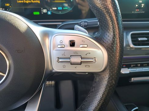 Used 2021 Mercedes-Benz GLE 580 4MATIC image 34