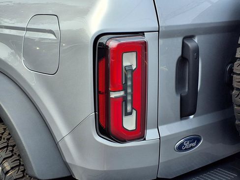 Used 2023 Ford Bronco Badlands AWD/4WD image 24
