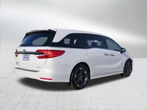 Certified 2024 Honda Odyssey Elite image 3