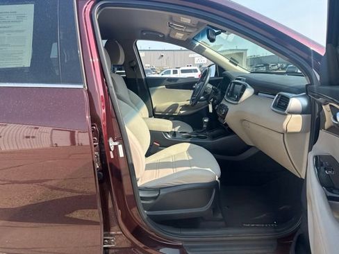 Used 2019 Kia Sorento FWD V6 w/ LX V6 Convenience Package image 14