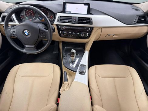Used 2018 BMW 320i xDrive Sedan w/ Convenience Package AWD/4WD image 15