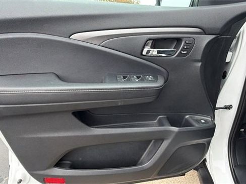 Used 2024 Honda Ridgeline RTL image 18