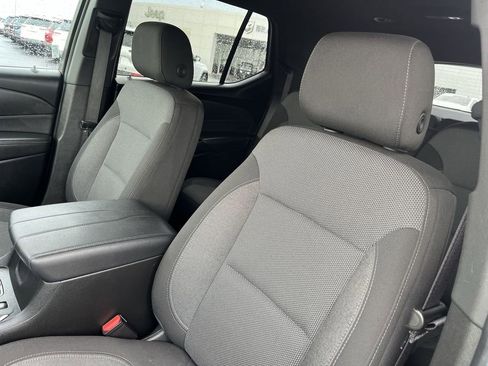 Used 2023 Chevrolet Traverse LT w/ Midnight/Sport Edition AWD/4WD image 11