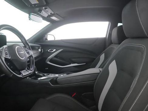 Used 2021 Chevrolet Camaro LT w/ Technology Package image 16