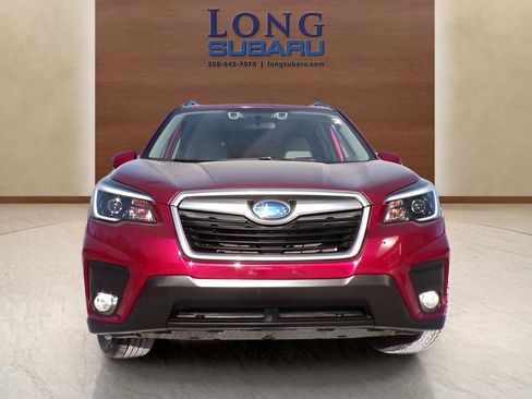 Used 2021 Subaru Forester Premium image 4