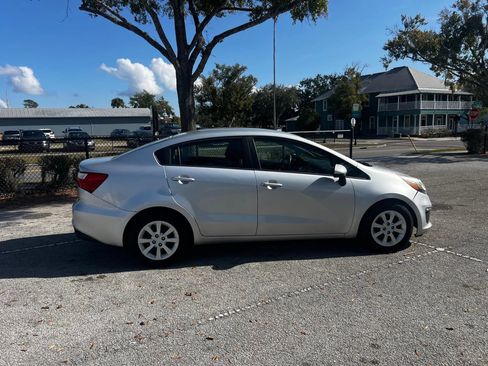 Used 2016 Kia Rio LX image 4
