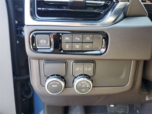 New 2026 GMC Yukon Elevation image 29