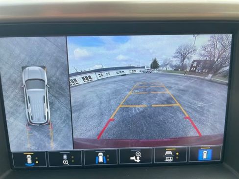 Used 2023 GMC Acadia Denali w/ Denali Ultimate Package image 31