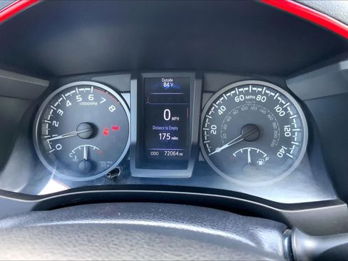 Used 2016 Toyota Tacoma SR AWD/4WD image 17