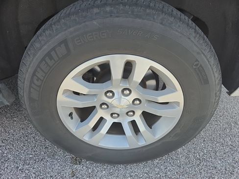 Used 2019 Chevrolet Tahoe LT RWD image 6
