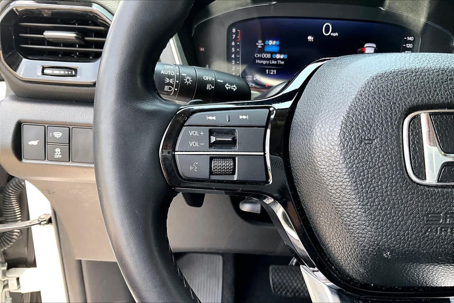 Used 2023 Honda Pilot Elite image 22