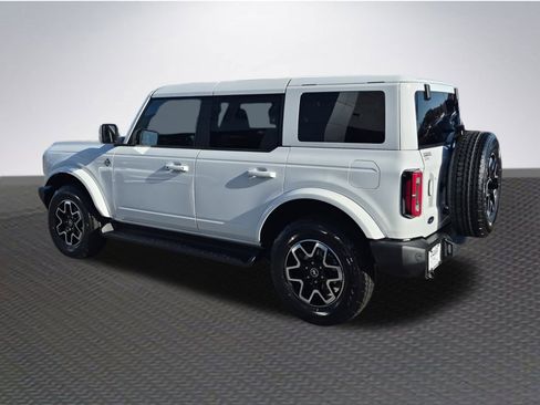 New 2025 Ford Bronco Outer Banks image 5