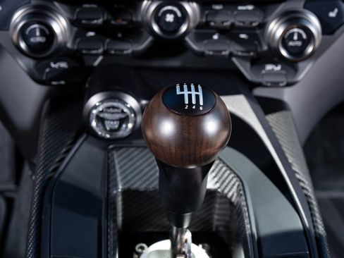 Used 2024 Aston Martin Valour image 57