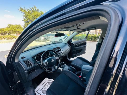 Used 2013 Mitsubishi Outlander Sport ES FWD image 11