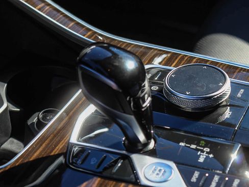 Used 2023 BMW X5 xDrive40i w/ Premium Package image 17