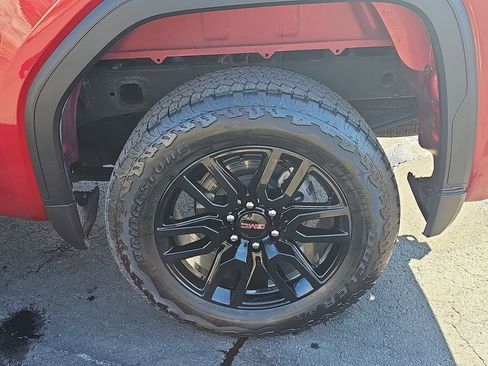 Certified 2024 GMC Sierra 1500 Elevation image 38