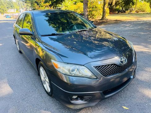 Used 2011 Toyota Camry SE image 7