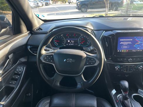 Used 2023 Chevrolet Traverse RS AWD/4WD image 15