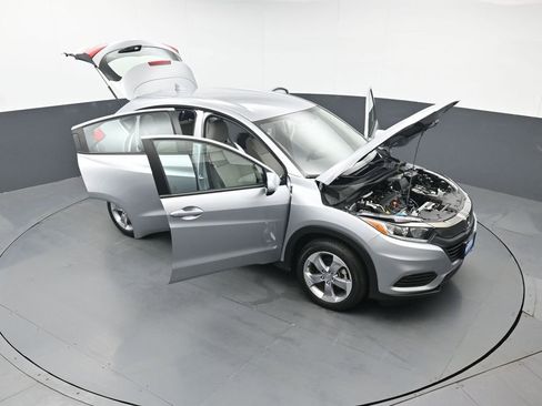 Certified 2022 Honda HR-V LX image 50