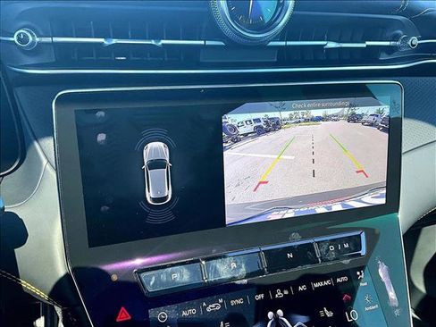 Used 2025 Maserati Grecale Modena image 22