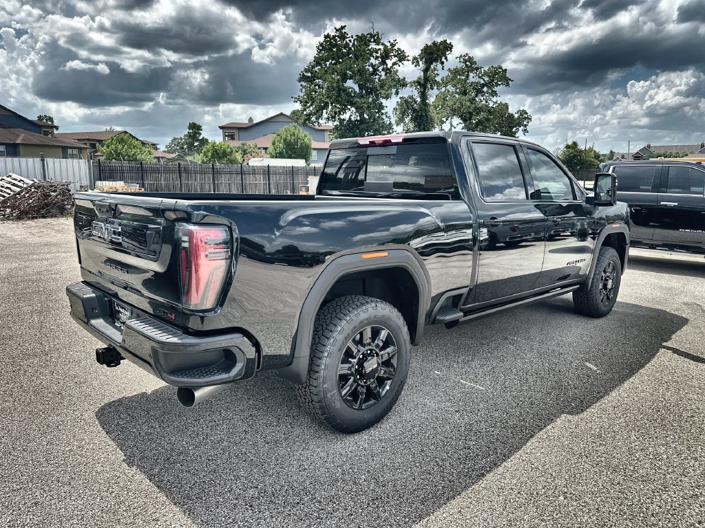 New 2026 GMC Sierra 2500 AT4 w/ AT4 Premium Plus Package AWD/4WD image 11