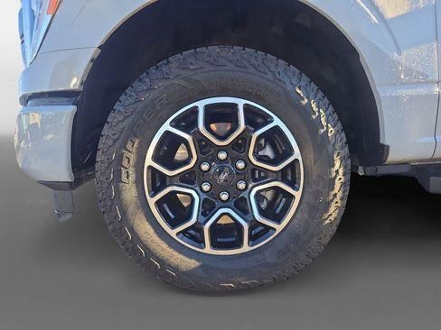 Used 2023 Ford F150 Lariat w/ Max Trailer Tow Package image 16