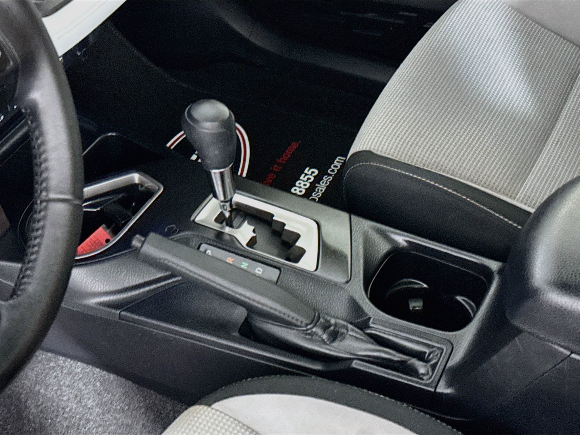 Used 2018 Toyota RAV4 XLE AWD/4WD image 31
