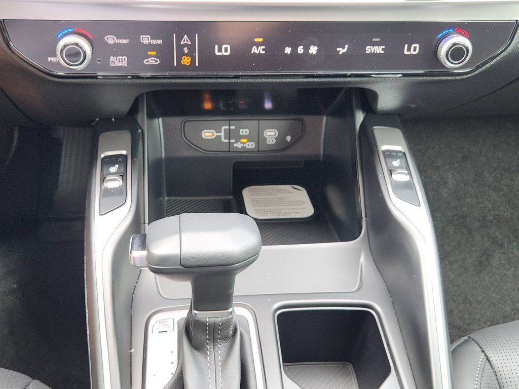 New 2026 Kia Sorento S FWD image 14