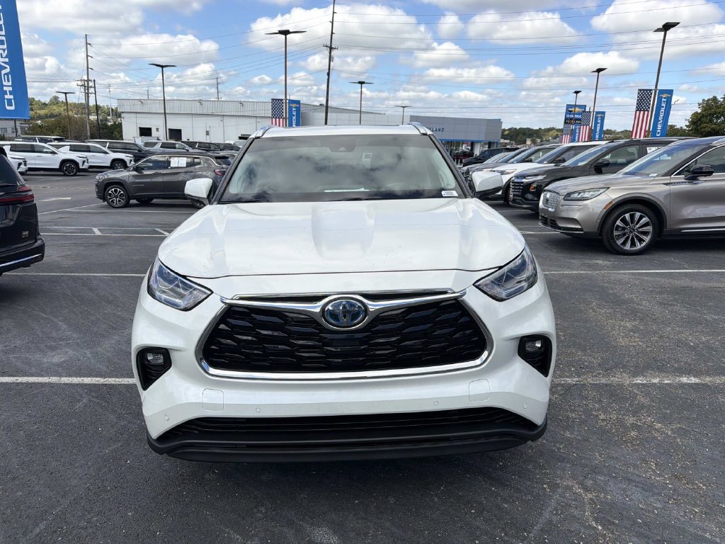 Used 2021 Toyota Highlander Limited AWD/4WD image 8