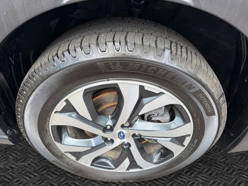 Used 2021 Subaru Outback Touring XT AWD/4WD image 11