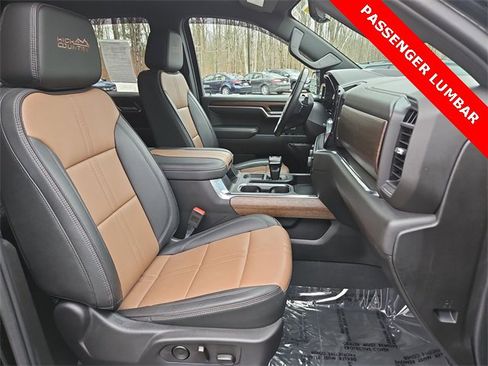 Used 2023 Chevrolet Silverado 1500 High Country w/ Technology Package image 28