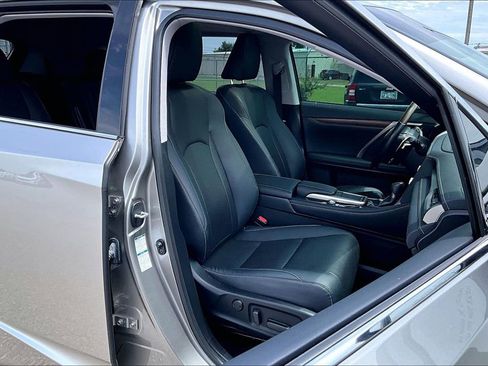 Used 2021 Lexus RX 450hL AWD w/ Premium Package image 9