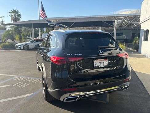 Used 2025 Mercedes-Benz GLC 350e 4MATIC image 5
