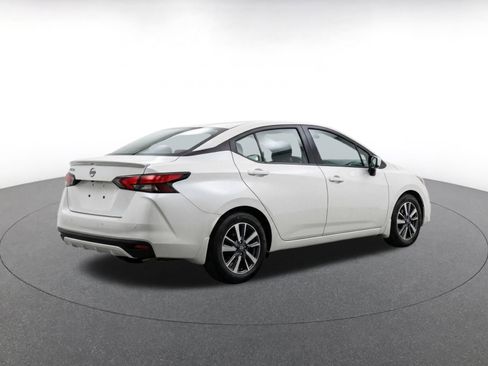 Used 2025 Nissan Versa SV FWD image 9