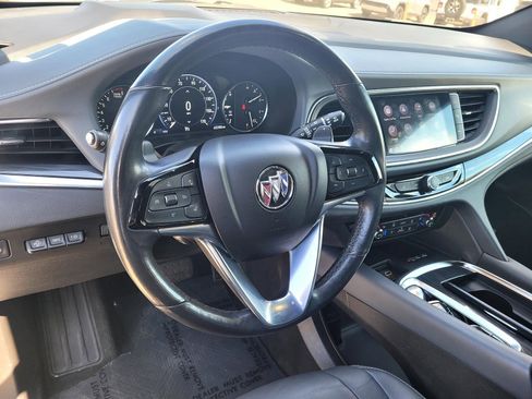 Used 2024 Buick Enclave Premium image 6
