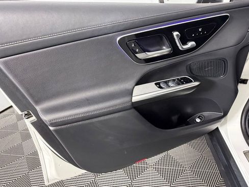 Used 2024 Mercedes-Benz GLC 300 image 22