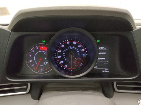 Used 2021 Hyundai Elantra SEL w/ Cargo Package image 23